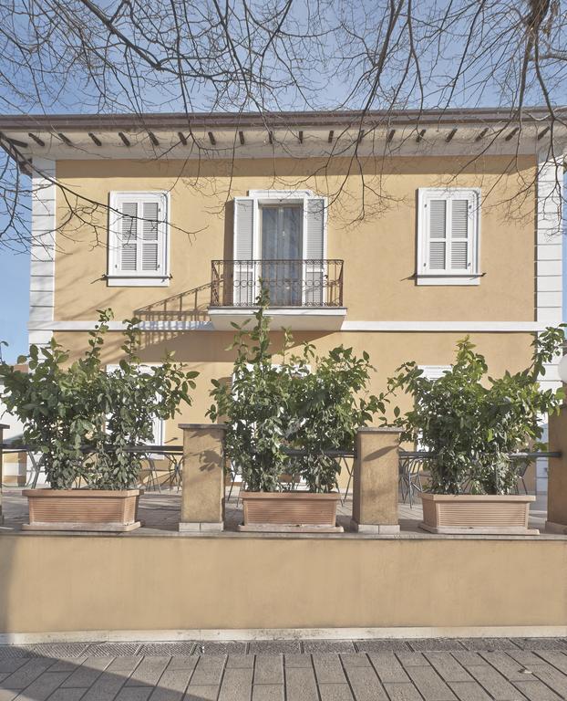 Hotel Valentini Inn Фолиньо Екстериор снимка